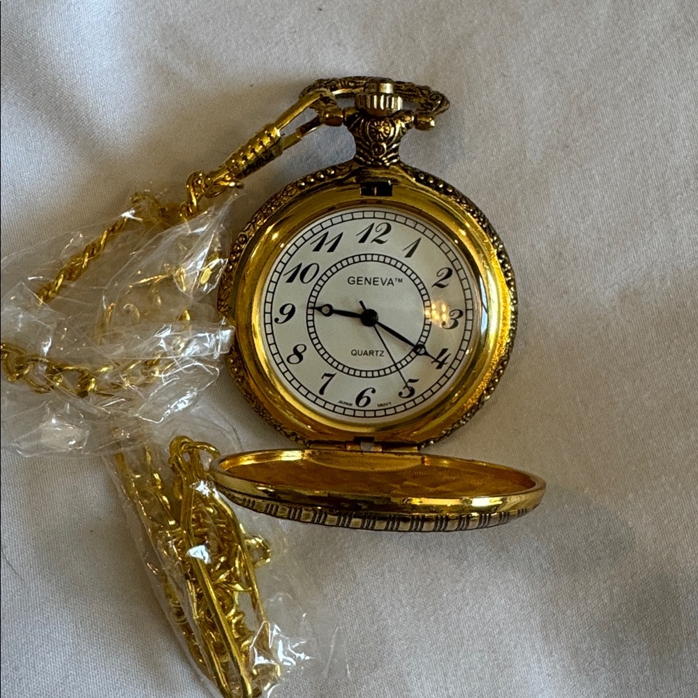 World's best Dad pocket watch with chain pewter case 3 hand movement white dial